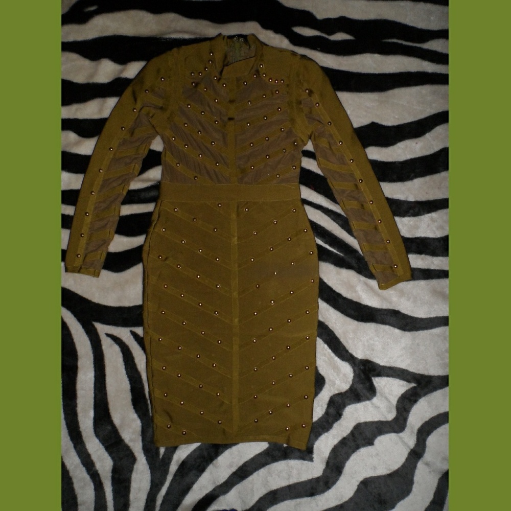 2 Pound Green Bead Dress Heavy
